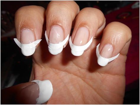 How to do a French manicure at home.  Step-by-step directions. How To Paint Ur Nails Perfectly, How To Paint French Tips, How To Make French Nails, How To Paint French Tips Nails, Easy Nails To Do At Home, Diy French Tip Nails, Easy French Manicure, Diy French Manicure, French Manicure At Home