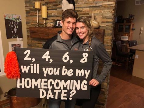 Football Player to his cheerleading date Homecoming Dates, Prom Proposals, Hoco Proposals, Prom Proposal, Homecoming Proposal, Football Player, American Football, Football Players, Cheerleading