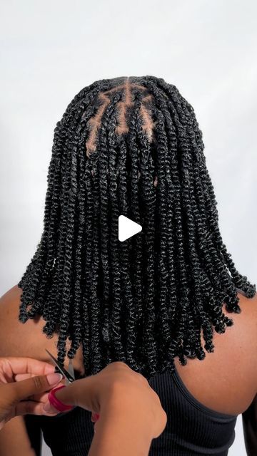 India Anderson | braider + creator on Instagram: "mini twists with spring twist hair added 💐🌹🌺

braider tools from: @ibhessentials 

Today is the LAST day of my mother’s day sale‼️ 40% off ALL digital products at www.indybindybraids.com 

make sure to grab your digital braiding resources today 🙌🏽🎉" Braid Hairstyle Ideas For Black Women, Mini Spring Twists, Spring Twists Hairstyles, Spring Twist Hairstyles, Mini Twists With Extensions, Spring Twist Braids, Spring Braids, Spring Twist Hair, Spring Twists