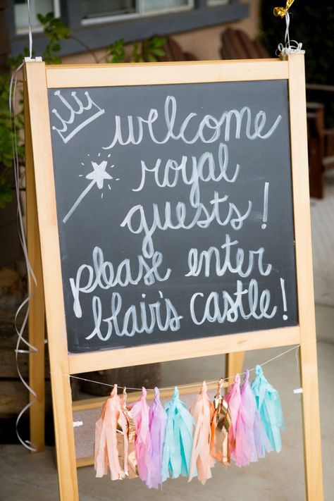 Preschool Prom, Party Chalkboard Sign, Princess Tea Party Birthday, 4de Verjaardag, Party Chalkboard, Princess Birthday Party Decorations, Cinderella Birthday Party, Disney Princess Birthday Party, Princess Theme Birthday