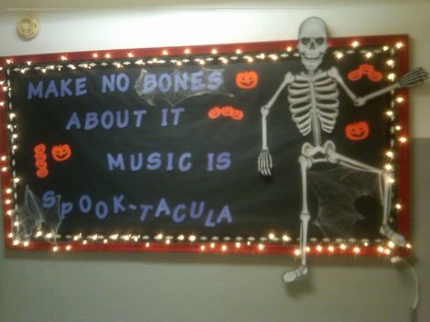 Halloween music bulletin board.  Make No Bones about it Music is Spook-Tacular! Bulletin Board Ideas Halloween, Halloween Bulletin Board Ideas, Halloween Craftivity, Management Poster, Library Halloween, Halloween Doors, October Bulletin Boards, Music Bulletin Board, October Lessons