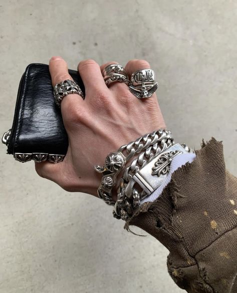 Olivia Rodrigo Conan Gray, Chrome Hearts Jewelry, Grunge Jewelry, Looking For Alaska, Nikki Sixx, Dope Jewelry, Jewelry Lookbook, Funky Jewelry, Conan Gray