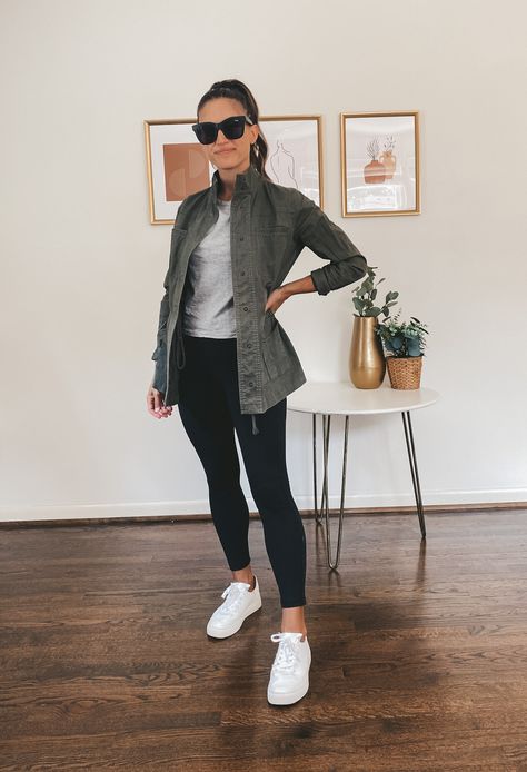 What I Wore Last Week (Fall Capsule Week One Recap) - Stitch & Salt Black Anorak Jacket Outfit, Green Anorak Jacket Outfit, Olive Jacket Outfit, Khaki Jacket Outfit, Anorak Jacket Outfit, Momma Outfits, 70 Degree Weather Outfit, White Tennis Shoes Outfit, Utility Jacket Outfit