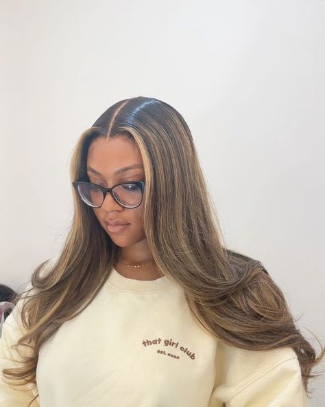 Rambut Brunette, Twisted Hair, Dope Hairstyles, Hair Laid, Front Lace Wigs Human Hair, Hair Life, Sew In, Baddie Hairstyles, Hair Inspo Color