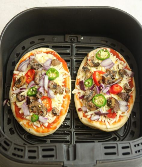 Air Fryer Naan Pizza - My Delicious Cravings Air Fryer Naan, Pizza In Air Fryer, Air Fryer Recipes Uk, Pizza Naan, Budget Bites, Air Fryer Recipes Snacks, Weekend Food, Air Fryer Cooking Times, Naan Pizza