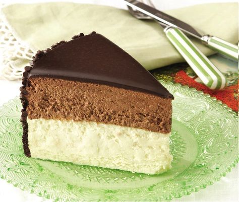 Famous Cheesecake Recipes, Juniors Chocolate Mousse Cheesecake Recipe, Junior Cheesecake Recipe, Juniors Cheesecake Recipe, Tuxedo Cheesecake Recipe, Jr Cheesecake Recipe, Tuxedo Cheesecake, Cheesecake Recipes No Bake, Cheesecake Recipes New York