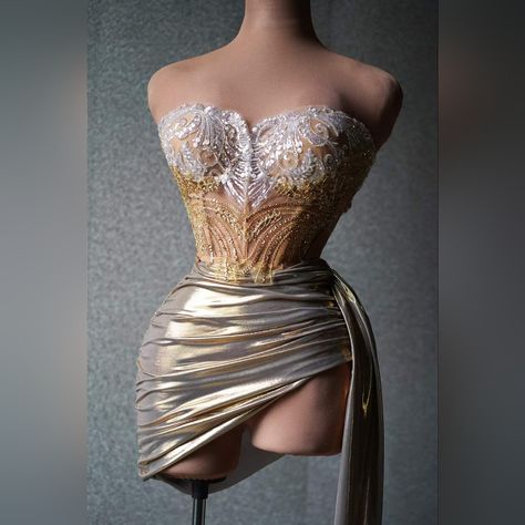 Custom Made Per Order Short Gold Hoco Dress, Custom Homecoming Dresses, Fairytale Homecoming Theme Dresses, Hollywood Theme Homecoming Dresses, Homecoming Dresses For Black Women, Hocoming Dresses Black Women, Goddess Costume Black Women, 19th Birthday Dress Ideas, Black And Gold Theme Party Outfit