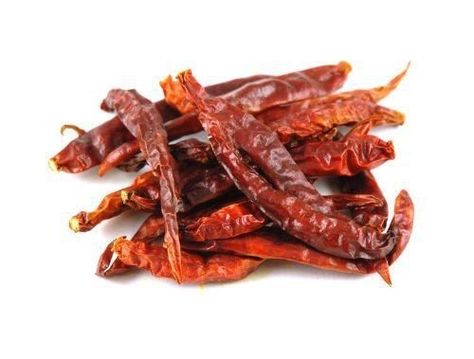 Kashmiri Chili: None More Red | PepperScale Types Of Chili Peppers, Thai Peppers, Cooking Spices, Stuffed Peppers Turkey, Dried Chillies, Stuffed Banana Peppers, Honey Roasted, Sauce Tomate, Authentic Indian