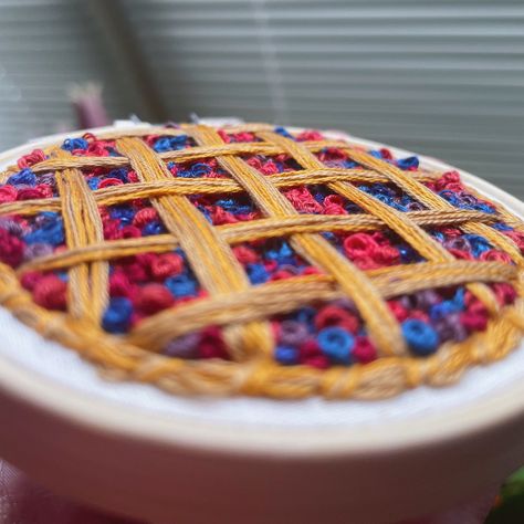 Pie Embroidery, Cookie Embroidery, Mixed Berry Pie, Berry Pie, Types Of Stitches, Lemon Pie, Mixed Berries, Embroidery Pattern, Cute Pattern