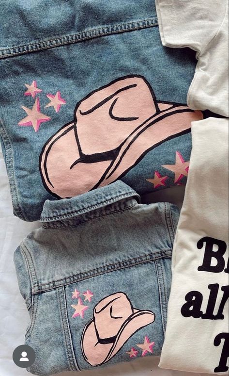 Stampede Outfit, Jean Jacket Design, Painted Jean Jacket, Jacket Designs, Diy Denim Jacket, Cowgirl Jeans, Painted Jacket, Diy Jacket, Diy Clothes Design