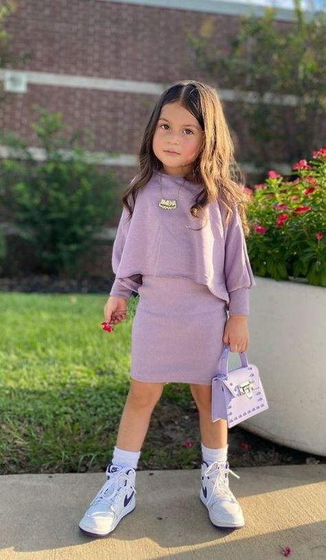 Dress Design Indian, Baby Girl Winter Outfits, Girl Winter Outfits, Summer Dress Design, Vestidos Sport, ليلو وستيتش, Girls Winter Outfits, Designer Summer Dresses