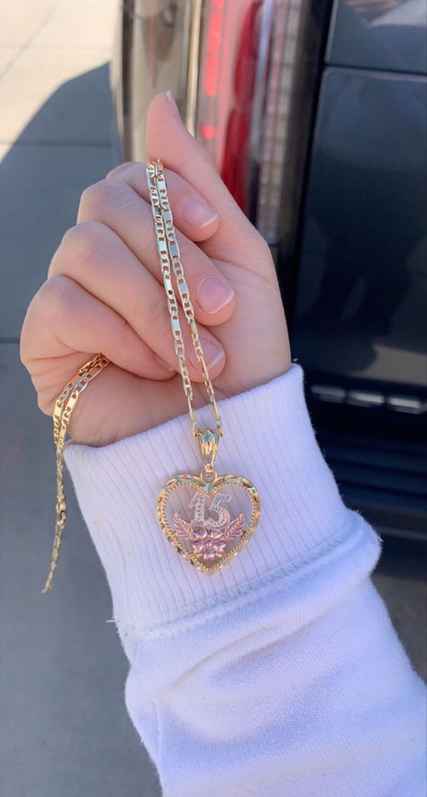 15 Años Necklace, Jewelry For Quinceanera, Sweet 16 Necklaces, Pink Quince Jewelry, Quince Presents Ideas, Quinceanera Necklace Gold, Quince Necklace Gold, Xv Crowns, Xv Jewelry