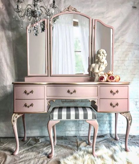 Furniture & Vintage Finds on Instagram: “Custom complete! This beauty has been given a makeover in one of my favourite combinations! - blush pink and rose gold.. . Details limed…” Bedroom Vanity Set, Classy Rooms, Pink Vanity, Gilding Wax, Breton Stripes, Bedroom Decor For Couples, Furniture Vintage, Perfect Bedroom, Girl Bedroom Decor