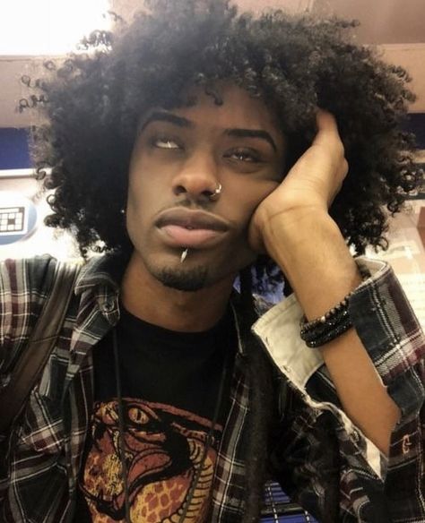 Black Boy Aesthetic, Hairstyles Alt, Black Male Hairstyles, The Butterfly Haircut, Afro Goth, Male Hairstyles, Butterfly Haircut, Boy Aesthetic, Black Boy