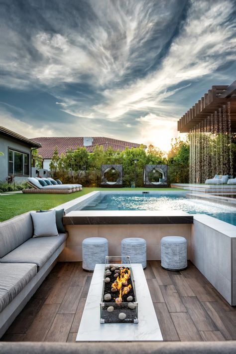 Sunken Backyard, Backyard Lounge Area, Swim Up Bar Pool, Fire Pit Lounge, Resort Style Backyard, Luxury Home Exterior, Sunken Fire Pit, Backyard Lounge, Rain Curtain