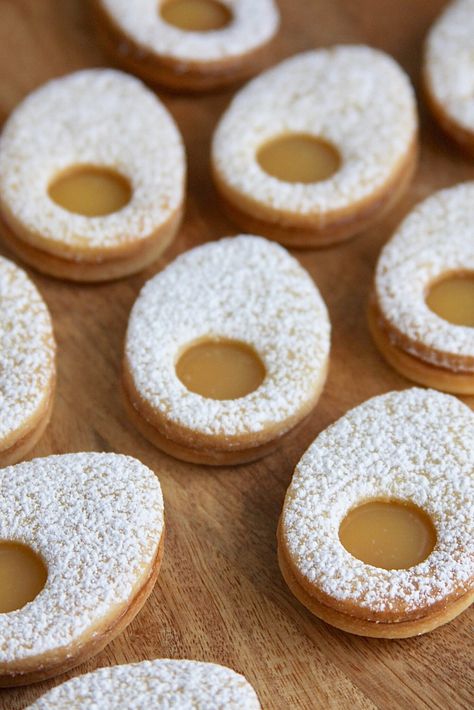 Lemon Curd Linzer Cookie Eggs | A Homemade Living Linzer Tart Cookies, Egg Shaped Cookies, Linzer Cookie, Easter Deserts, Easy Sweets, Linzer Cookies, No Egg Cookies, Jam Cookies, Buttery Cookies