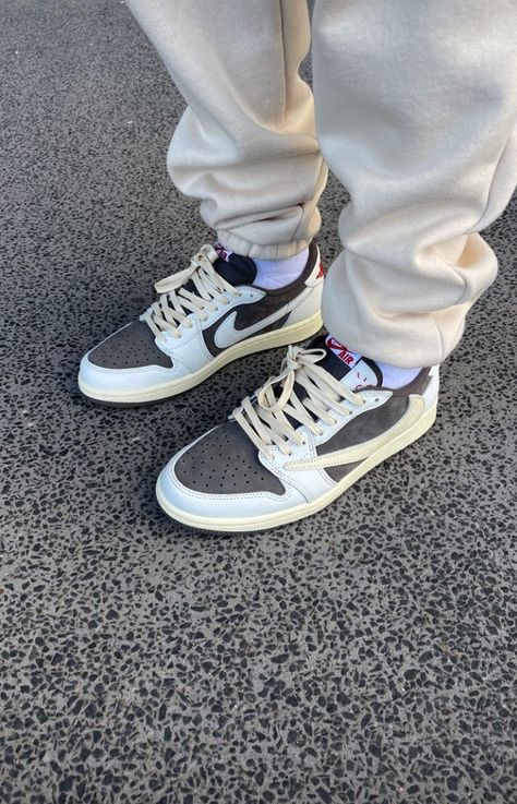 Jordan 1 Low Travis Scott Reverse Mocha Outfit, Nike Sb Dunk Outfit Men, Reverse Mocha Outfit Men, Reverse Mocha Outfit, Mens Dunks, Reverse Mocha, Yeezy Boots, All Nike Shoes, Womens Adidas