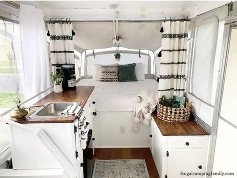 Pop Up Camper Remodel Inspiration - Frugal Camping Family Small Pop Up Campers, Tent Trailer Remodel, Pop Up Camper Remodel, Pop Up Camper Trailer, Popup Camper Remodel, Pop Up Tent Trailer, Camper Interior Design, Pop Up Trailer, Caravan Makeover