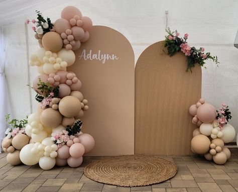 Balloons, Babyshower, Set up, Greenery, florals, birthday, events, backdrops, florals, boho, blush, pink, it’s a girl, mommy to be. Floral Balloon Backdrop, Baby In Bloom Balloon Garland, Baby In Bloom Balloon Arch, Baby Shower Backdrop Ideas Girl, Boho Baby Shower Backdrop, Baby In Bloom Backdrop, Bday Backdrop, Boho Baby Shower Girl, Girl Baby Shower Backdrop