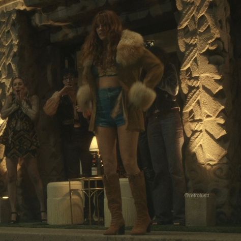 White Crochet Crop Top, Daisy Jones And The Six, Riley Keough, 70s Inspired Fashion, Daisy Jones, Nashville Outfits, I Saw The Light, Lace Trim Shorts, Suki Waterhouse