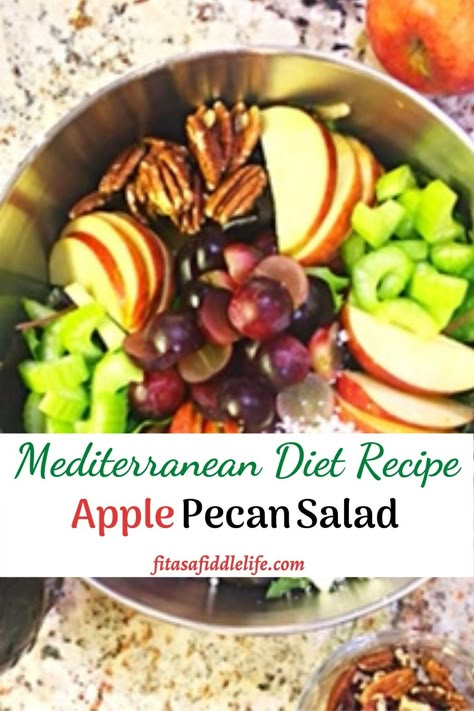 Mederanian Salad, Mediterranean Fruit Salad, Medditeranean Salads, Medditeranean Food Recipes, Raspberry Vinegarette, Mediterranean Diet Recipe, Mediterranean Lunch, Mediterranean Diet Food List, Mediterranean Recipes Healthy