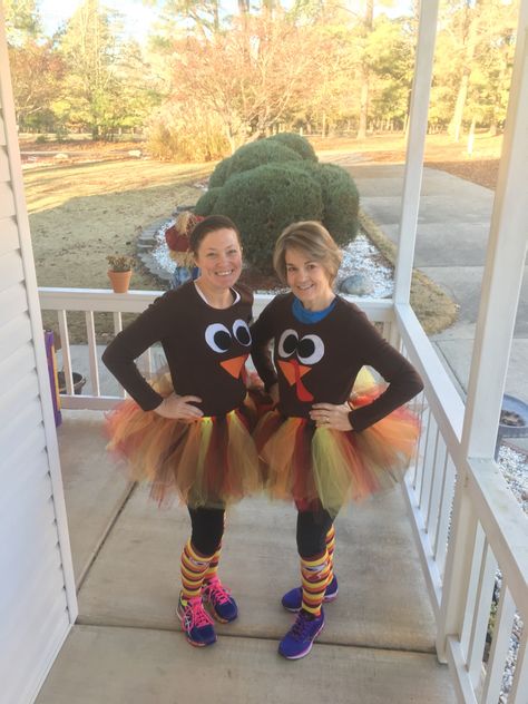 Dress Like A Turkey, Turkey Trot Tutu, Dress Like A Turkey Day, Diy Turkey Trot Costume, Turkey Trot Costume Ideas, Turkey Run Outfit, Thanksgiving Dress Up Ideas, Thanksgiving Running Costume, Turkey Costume Women