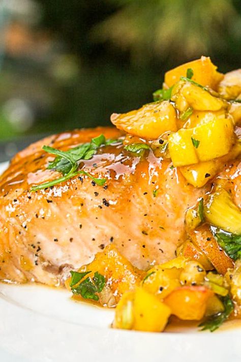 Maple Soy Salmon, Maple Salmon, Ginger Salmon, Peach Salsa, Baked Salmon Recipes, Salmon Dishes, Fish Dinner, Seafood Dinner, Baked Salmon