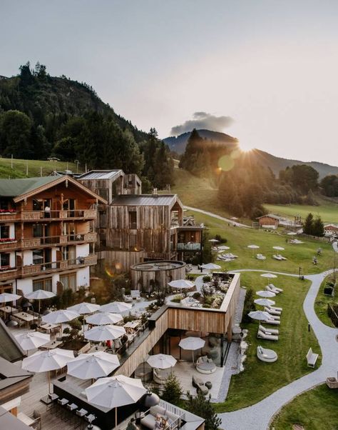 Mountain Spa, Nature Hotel, Forest Hotel, Hotel Design Architecture, Mountain Hotel, City Branding, Classic Hotel, Resort Design, Austria Travel