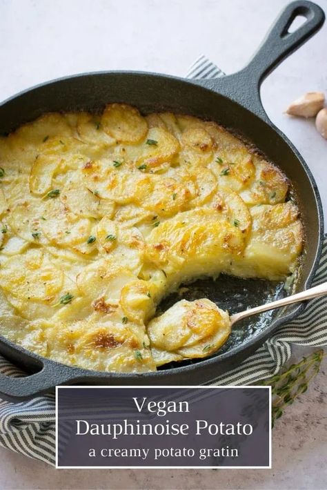 These deliciously creamy vegan dauphinoise potatoes are a decadent treat. Thinly sliced potato layers baked in a garlicky cream sauce with a crispy, golden crust. Potato Layers, Vegan Potato Casserole, Recipes Using Potatoes, Vegan Munchies, Dauphinoise Potatoes, Vegan Potato Recipes, Potatoes Dauphinoise, Vegan Gourmet, Vegan Easter Recipes