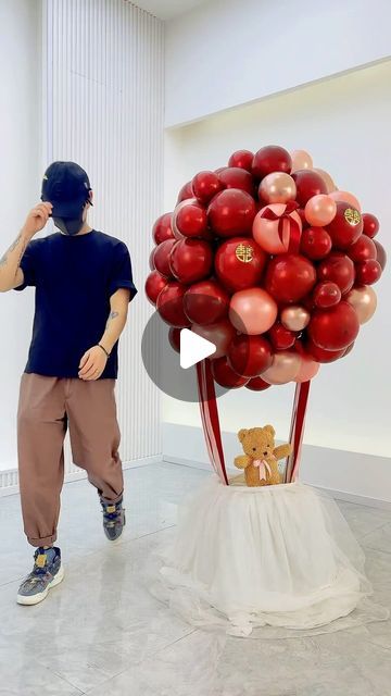 Instagram Tutorial, Balloon Columns, Balloon Art, April 21, Balloon Arch, Hot Air Balloon, Balloon Decorations, Air Balloon, Hot Air