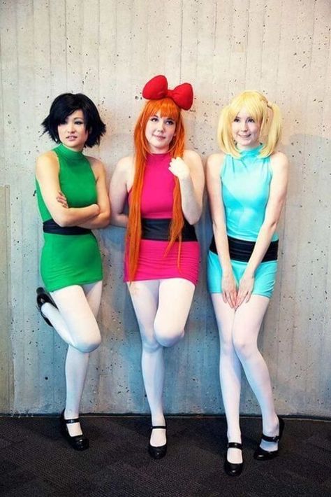 Fantasias para Halloween fáceis de fazer que podem ser usadas tanto no dia das Bruxas quanto no Carnaval do Brasil. #halloween #diadasbruxas #carnaval #costumes #fantasias 3 People Costumes, Powerpuff Kızları, Best Group Halloween Costumes, 2015 Halloween Costumes, 90s Halloween Costumes, Kostum Halloween, Friend Costumes, Trio Halloween Costumes, Best Friend Halloween Costumes