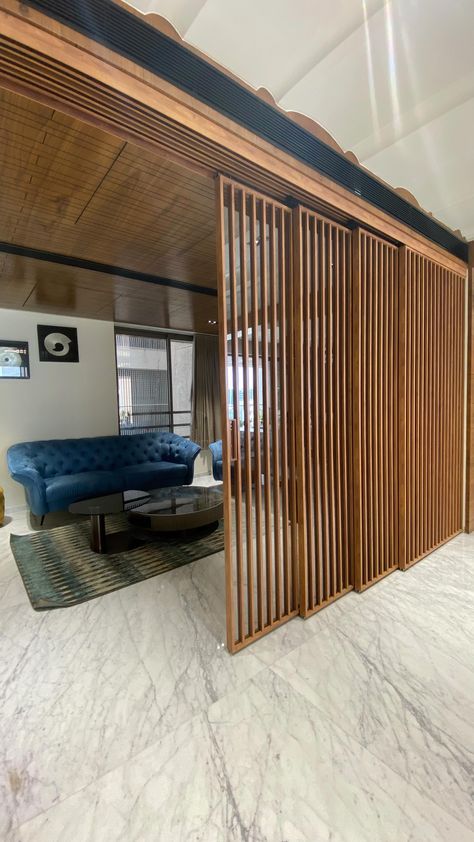 Instagram Wooden Sliding Partition Design, Wooden Sliding Partition, Slider Partition Design, Wooden Partition Door, Wooden Glass Partition Design, Glass And Wood Partition, Wood And Glass Partition, Slide Partition, Sliding Partition Design Living Rooms