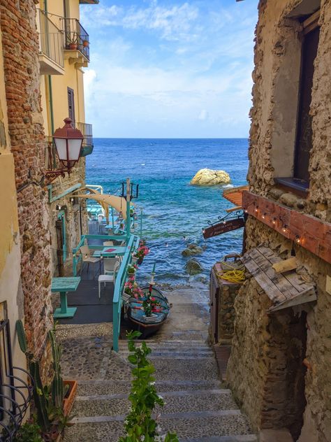 Italian Village Aesthetic, Pictures Landscape, Mediterranean Vibes, Mediterranean Aesthetic, Italy Vibes, 2024 Travel, Beach Village, Italian Village, Italy Summer