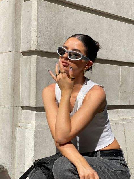 Silver Sunglasses Aesthetic, Silver Glasses Outfit, Silver Sunglasses Outfit, Poses With Sunglasses, White Sunglasses Outfit, Space Moodboard, Tube Top And Jeans, Bossy Nails, Glasses Outfit