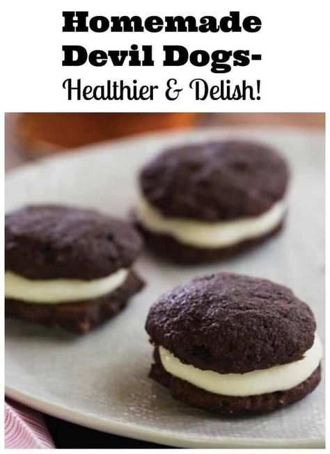 Homemade devil dogs from The Sneaky Chef. The goal here is helping adults cut calories, eradicate unhealthy sugars and fats, and slim down by “sneaking” nutritious – and delicious – blends into favorite recipes. I think this Un-Devilish Devil Dog Recipe shows just how successful she is at this. #healthierdesserts Devil Dogs Recipe, Work Desserts, Gluten Free Cheesecake Recipes, Kitchen Basics, Homemade Snickers, Vegetarian Desserts, Devil Dogs, Tasty Dessert, Tasty Chocolate Cake