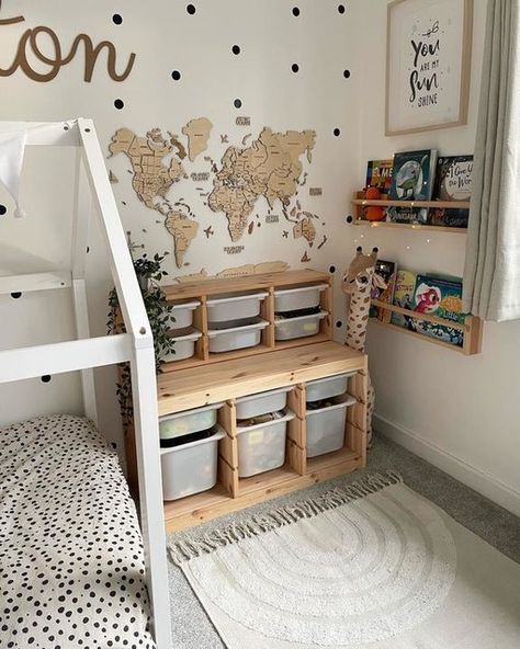 Kallax Kids Clothes Storage, Little Boy Rooms Ideas, Trofast Stacked, Small Kids Room Ideas For Boys, Ikea Boys Room, Ikea Trofast Ideas, Toddler Bedroom Ikea, Ikea Childrens Room, Toddler Rooms Boy