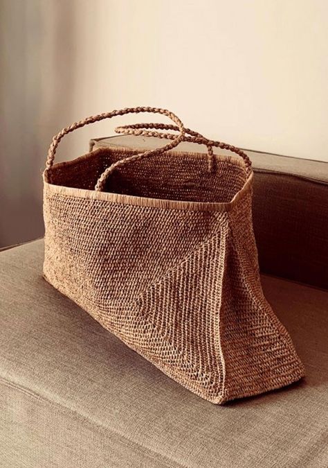 Natural raffia oversized basket bag Rectangle shape Plaited shoulder straps Woven in Madagascar, designed in Australia Dimensions: 65cm x 33cm x 5 cm Oversized Beach Bags, Alice Bag, Raffia Bag, Woven Raffia, Basket Bag, Denim Bag, Crochet Bag Pattern, Australian Fashion, Crochet Handbags