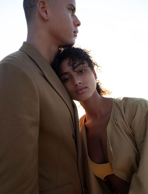 Fashion Editorial Couple, Vogue Netherlands, Imaan Hammam, Liya Kebede, Couples Modeling, Couple Photoshoot Poses, Anna Wintour, Photo Couple, Couple Photography Poses