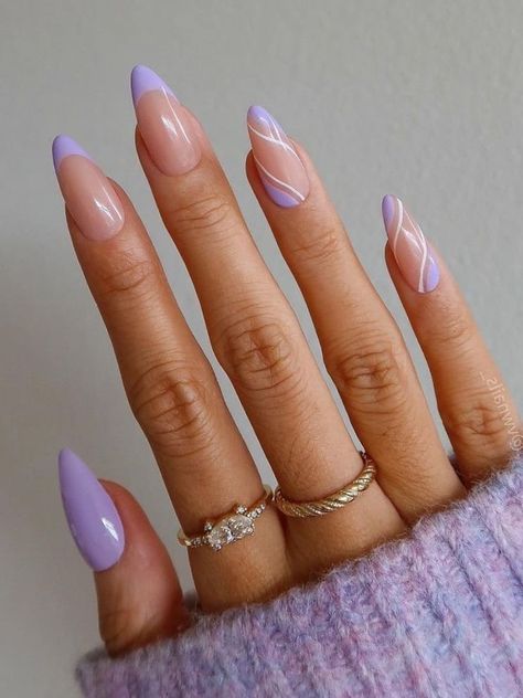 Light Purple Nails, Purple Acrylic Nails, Nagellack Trends, Purple Nail Designs, Lavender Nails, Purple Nail, Her Nails, Almond Nails Designs, Almond Acrylic Nails