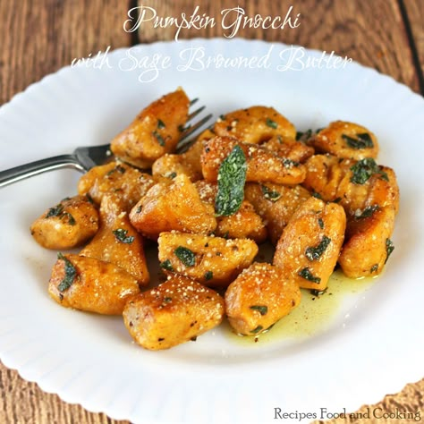 Pumpkin Gnocchi Boyfriend Food, Fall Yummies, Fall Feast, Pumpkin Gnocchi, Meatless Dishes, Freezer Food, Recipes Pumpkin, Healthy Gourmet, Cooking Pumpkin