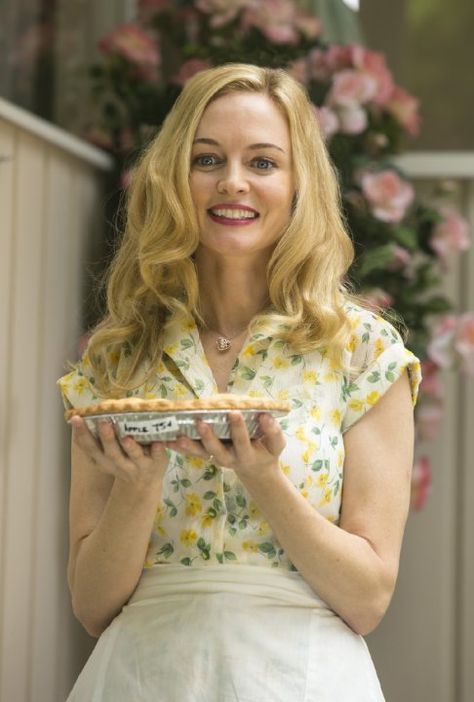 Still of Heather Graham in Flowers in the Attic (2014) Waitress Musical, Norma Bates, Mary Winchester, Flowers In The Attic, Pushing Daisies, Stepford Wife, Boogie Nights, Hart Of Dixie, Heather Graham