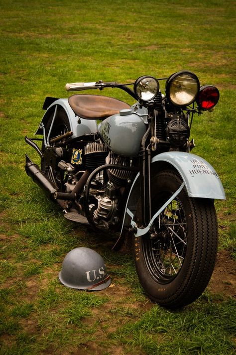 Here's What Guys Are Pinning On Pinterest (28 Photos) - Suburban Men Harley Davidson Trike, Harley Davidson Road King, Motos Vintage, Motos Harley, Harley Bobber, Old Motorcycles, Harley Bikes, Vw Porsche, Bobber Motorcycle