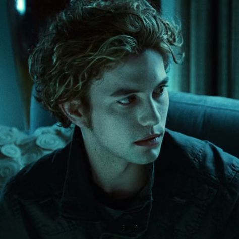 Jasper Hale Hot Pics, Jackson Rathbone Twilight, Twilight Jasper, Jasper Cullen, Jasper Whitlock, Jasper Twilight, Alice Twilight, Twilight Dr, Alice And Jasper