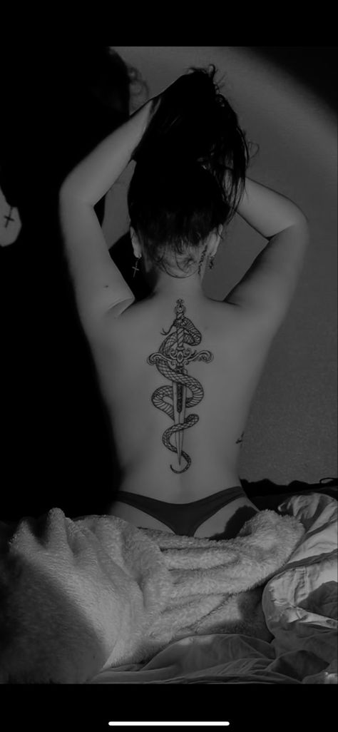 Snake Tattoo On Women, Cool Tattoos Snake, Tattoo Ideas Snake Back, Spine Tattoos For Women Unique Snake, Womens Snake Tattoo Back, Serpent Tattoo Back, Women Tattoos Snake, V Line Tattoos Women Snake, Cobra Spine Tattoo