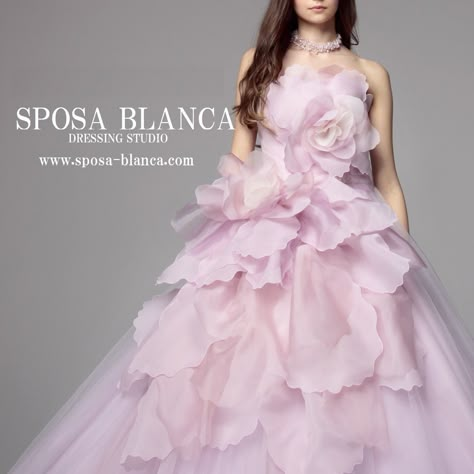 Organza Gowns, Dress With Flowers, Gowns Dresses Elegant, 파티 드레스, Fashion Gowns, Indian Gowns Dresses, Kids Designer Dresses, Designer Party Wear Dresses, فستان سهرة