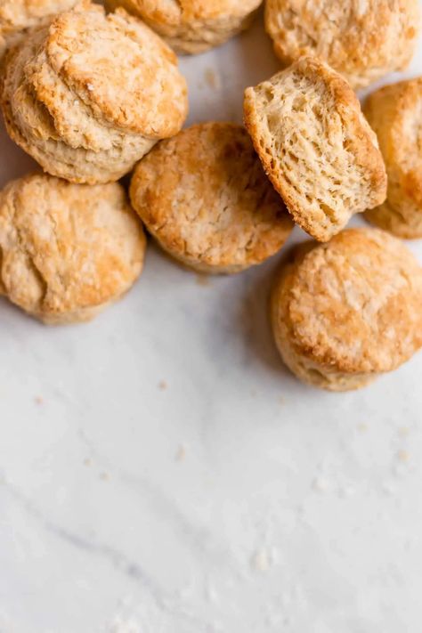 Use up some of that sourdough starter discard in these buttery, flaky, delicious sourdough biscuits! Packed with flavor from your tangy sourdough starter, these ultimate flaky buttermilk biscuits are the best you'll ever have. #sourdough #biscuits Buttermilk Sourdough, Sourdough Discard Biscuits, Discard Biscuits, Beef Biryani Recipe, Flaky Buttermilk Biscuits, Sourdough Starter Discard, Beef Biryani, Sourdough Biscuits, Biscuits From Scratch