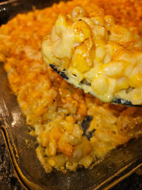 "Mississippi down-home Baked Macaroni and Cheese that is easy to prepare.  The way I like to make my mac and cheese (the way my family loves it too).  This recipe is just one of the many variations of a family favorite which can be become your family favorite as well.  You can make this mac and cheese for dinner or as a holiday side dish! The recipe file is 8 x 11\" to print out and place in a binder. This purchase is for PERSONAL USE ONLY to be printed only for the person that purchased this file. Reselling or using these for ANY other purpose than personal use is STRICTLY PROHIBITED." Thanksgiving Baked Mac And Cheese, Mac B Cheese, Annies Mac And Cheese, Aesthetic Dinner Food, Max And Cheese, Macaroni And Cheese Baked, Baked Macaroni And Cheese, Holiday Side Dish, Soul Food Dinner