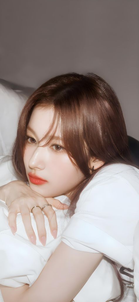 Sana Cute, Photo Cropping, Japanese Makeup, Sana Momo, Sana Minatozaki, Minatozaki Sana, Twice Sana, Iconic Photos, 인물 사진