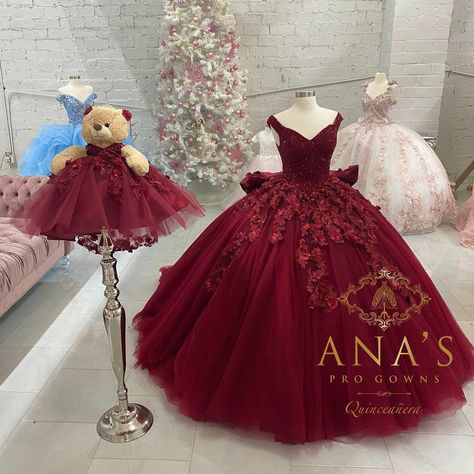 Red Quince With Damas, Maroon Xv Dresses, Burgundy Quinceanera Dresses Long Sleeve, Burgundy Xv Dresses, Wine Red 15 Dresses Quinceanera, Quencinera Dresses Red, Quince Dresses Wine Red, Dark Burgundy Quinceanera Dresses, Maroon Quinceanera Dresses With Gold