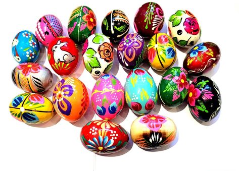 Hand-painted wooden Easter Eggs Egg Decorations no plastic Set 10 eggs | eBay Hand Painted Easter Eggs, Wooden Easter Eggs, Painted Easter Eggs, Painted Eggs, Easter Egg Painting, Hand Painted Decor, Egg Painting, Easter Egg Decorating, Egg Decorating